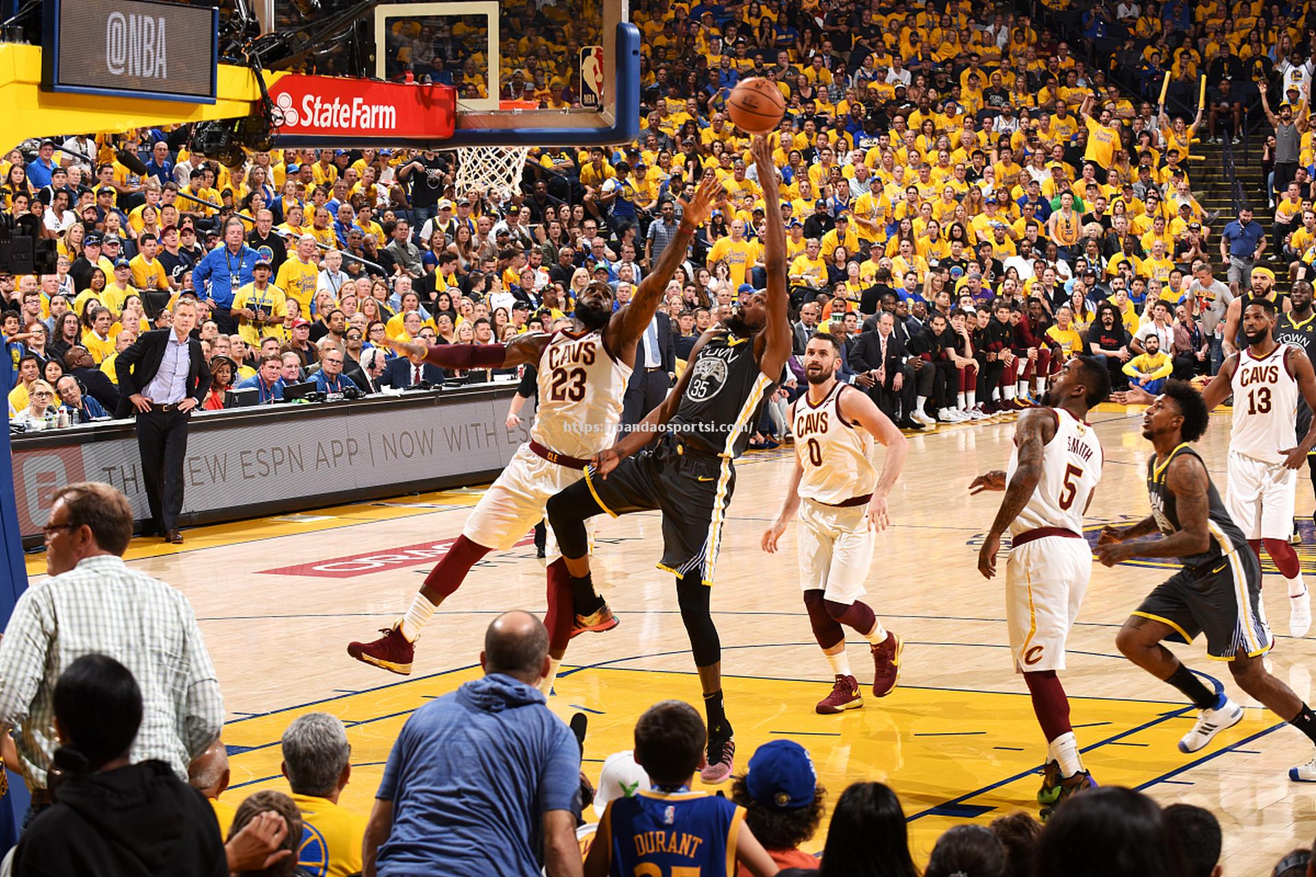NBA球员因伤缺席重要比赛，队伍备战艰难