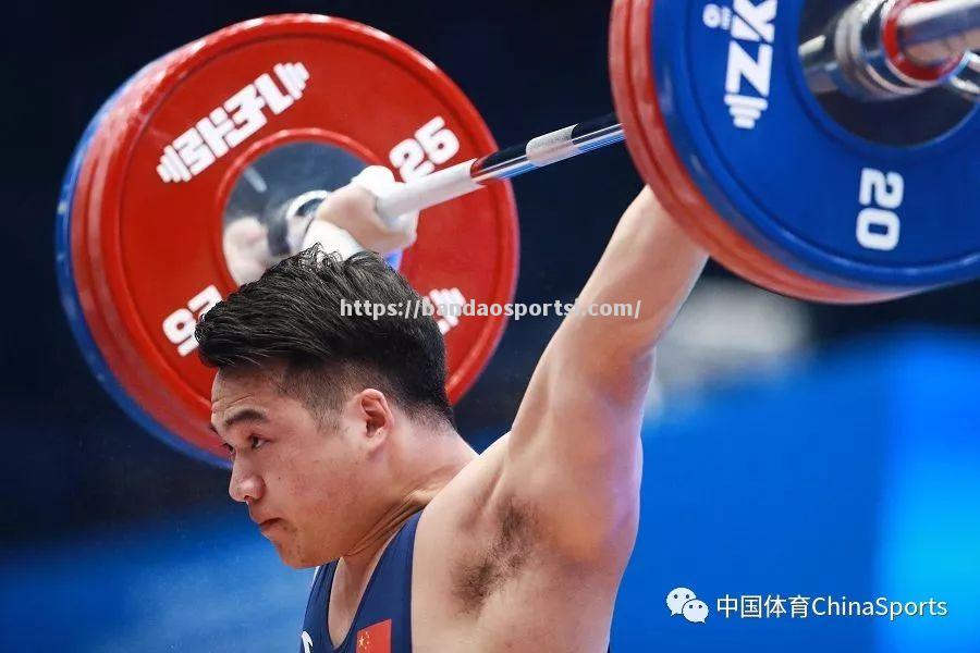 半岛体育-墨西哥男子举重选手斩获银牌，实力不容忽视！